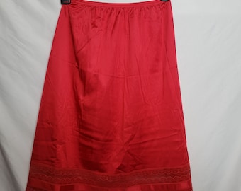 Vintage Vanity Fair Half Slip Petite Large Nylon Red Lace Trim