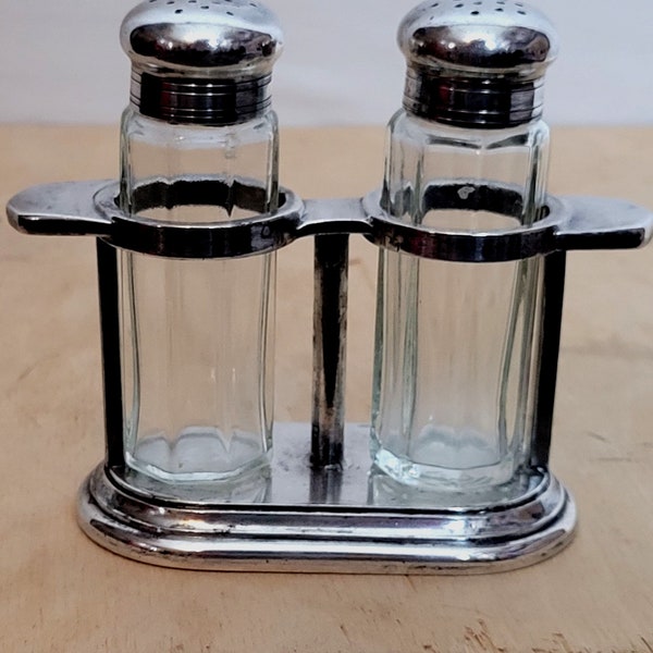 International Silver Co Salt Pepper Shaker Set 3 Piece Silver Plated Glass Metal