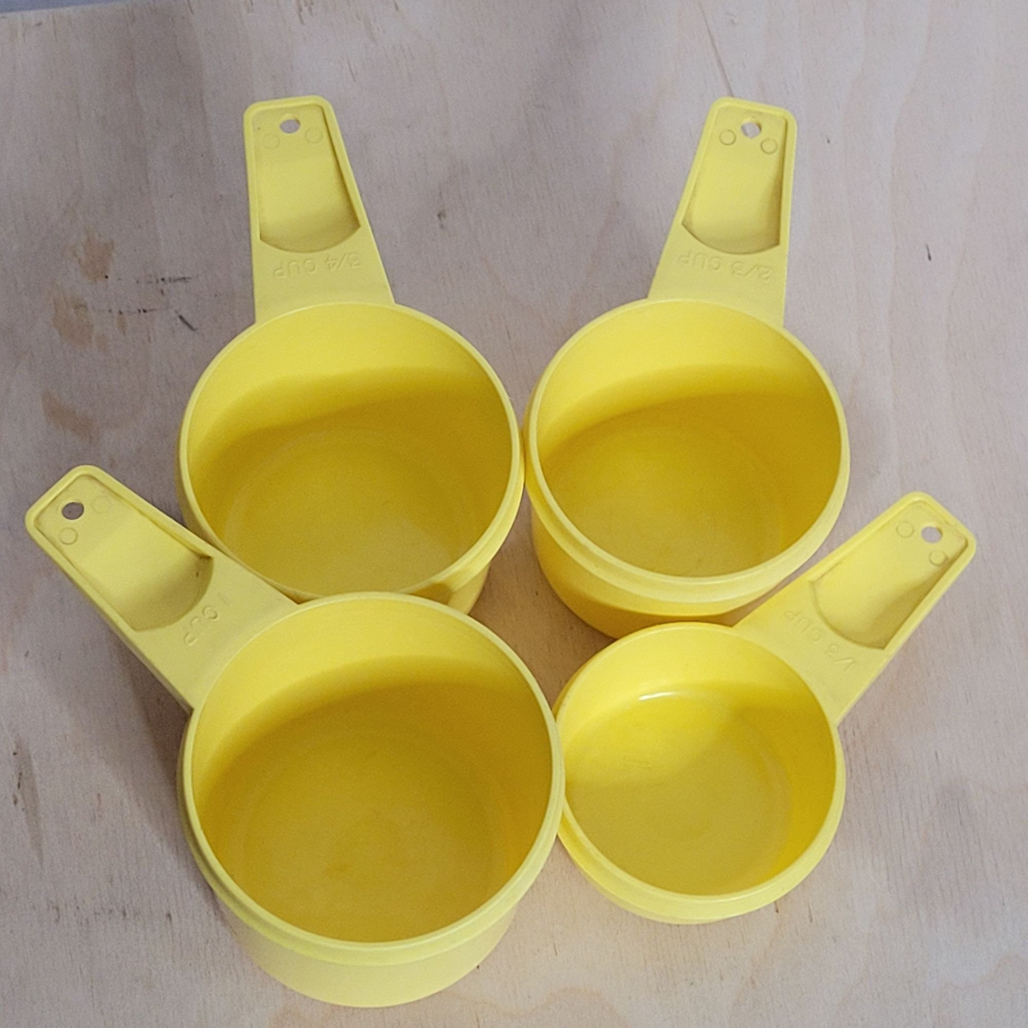 Vintage Daffodil Yellow Tupperware Stacking Set of 6 Measuring Cups