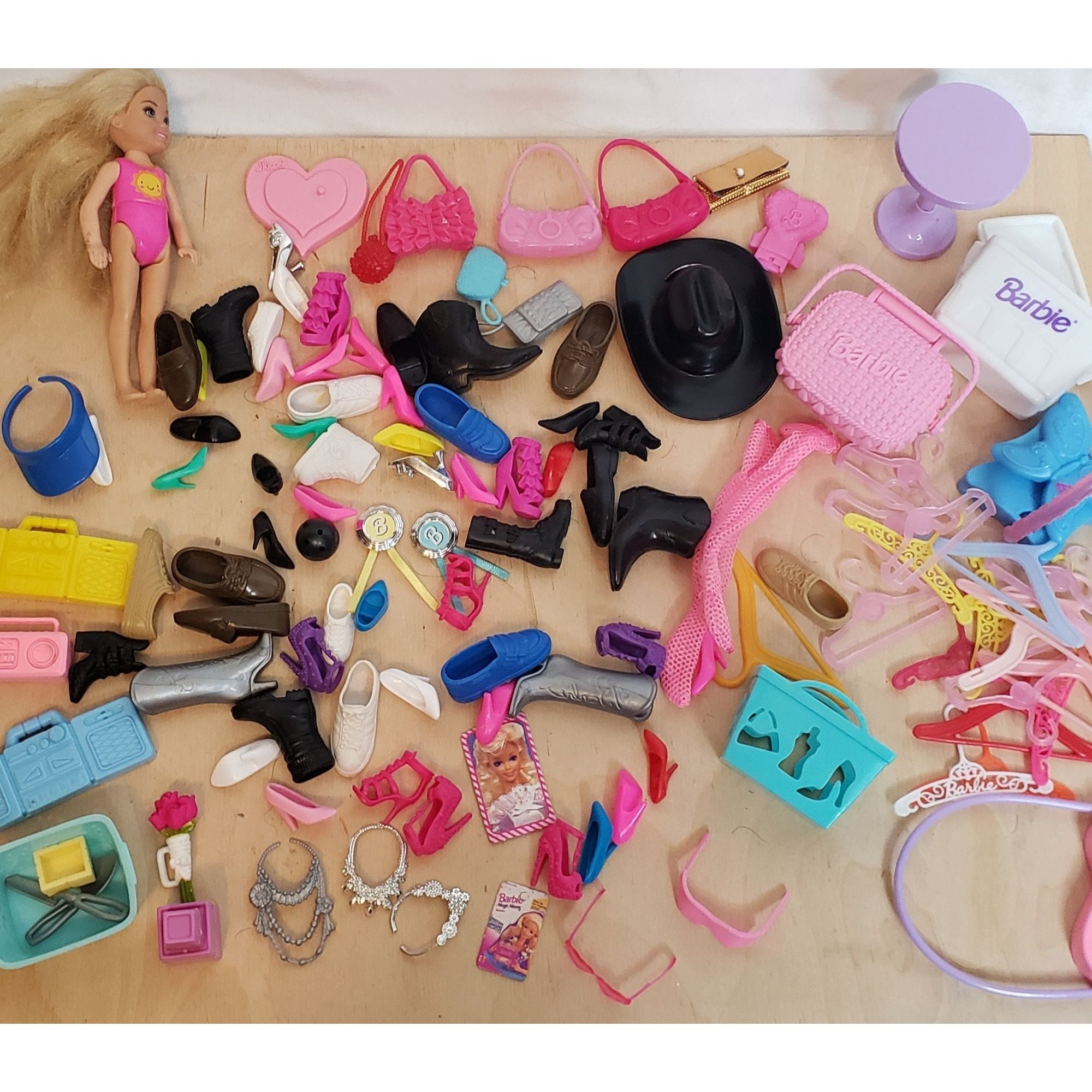 Vintage Barbie 90s Accessories Purses Hangers Assorted 120 Pieces Played  With 