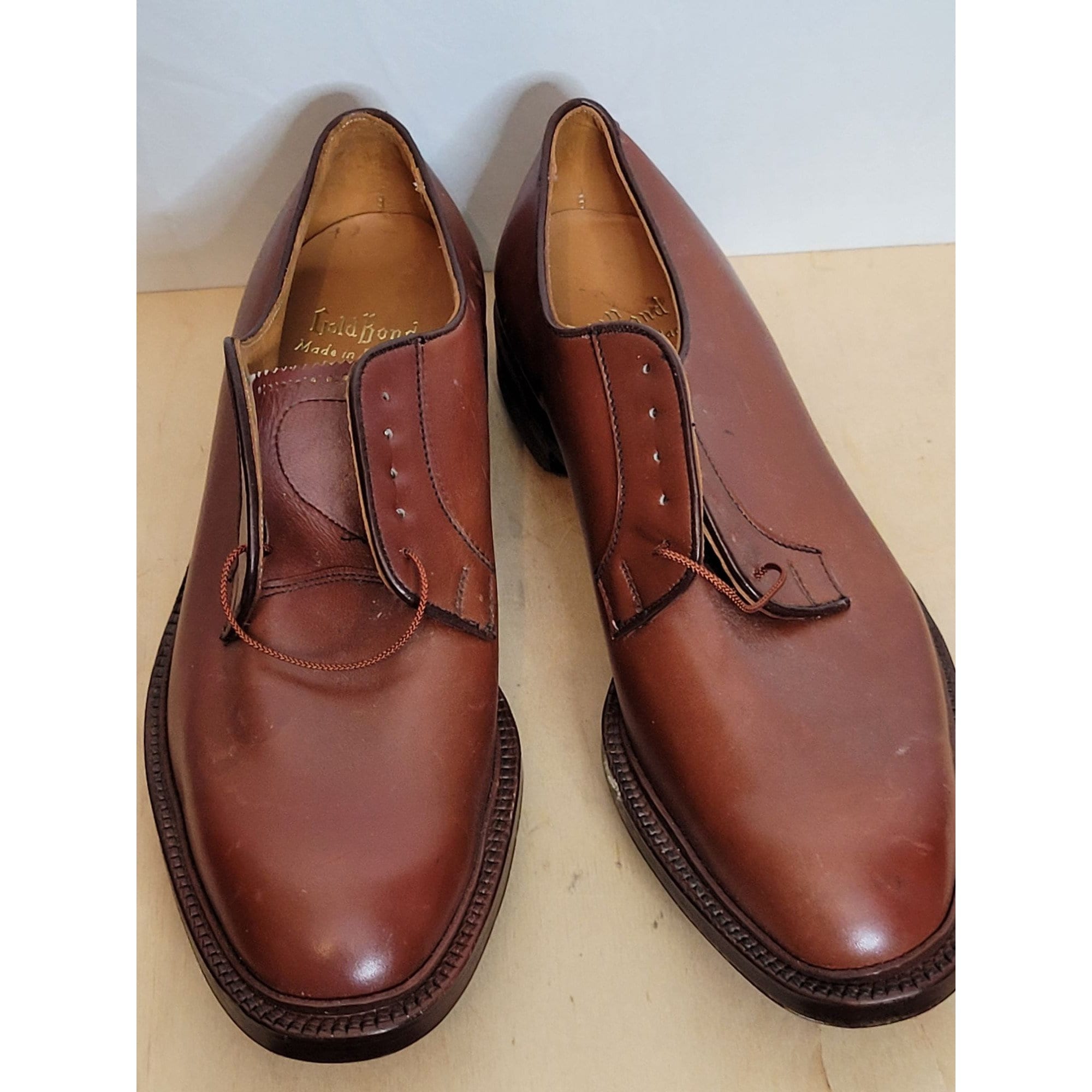 Vintage Golf Shoes England 50s 60s Brown Leather Gold Bond  display picture 1