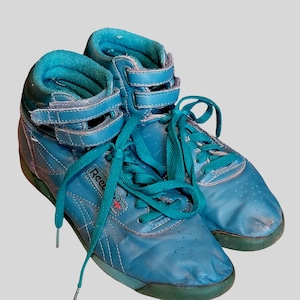 Vintage Reebok Freestyle 80s Retro Prop Display Soles Cracked Teal W9