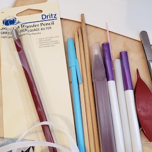 Misc Vintage Sewing Craft Lot Marking Pens Pencils Rhinestones Quilt Square