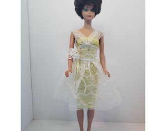 Vintage Bubblecut Brunette Barbie Orange Blossom Dress 987 Some Accessories See Pictures