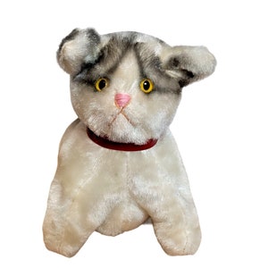 Gatto di peluche vintage grigio tabby 7 pollici senza etichetta senza marchio segno rosa sul piede