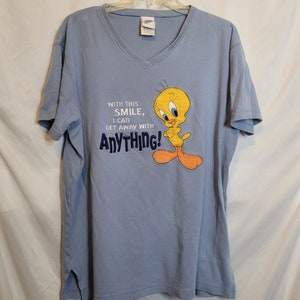 Tweety Bird Warner Bros Studio Store Tshirt Embroidered Design 90s Retro Vintage