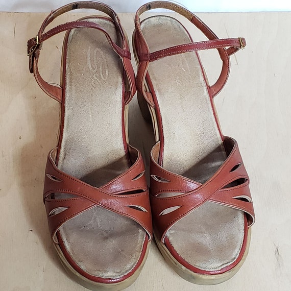 Vintage Sbicca Wedge Sandals Heels Strappy Brown … - image 1