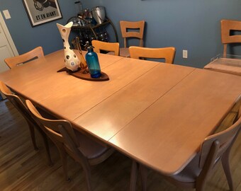 Mid Century Modern Heywood Wakefield Wishbone Dining Table with 8 Dog-bone Chairs