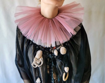 Collar Ruff Clown Party Tulle Collar in Dusty Pink and Gray Layered Neckpiece for Photoshoot and Stage Wide Collar Performance Ruff Costume