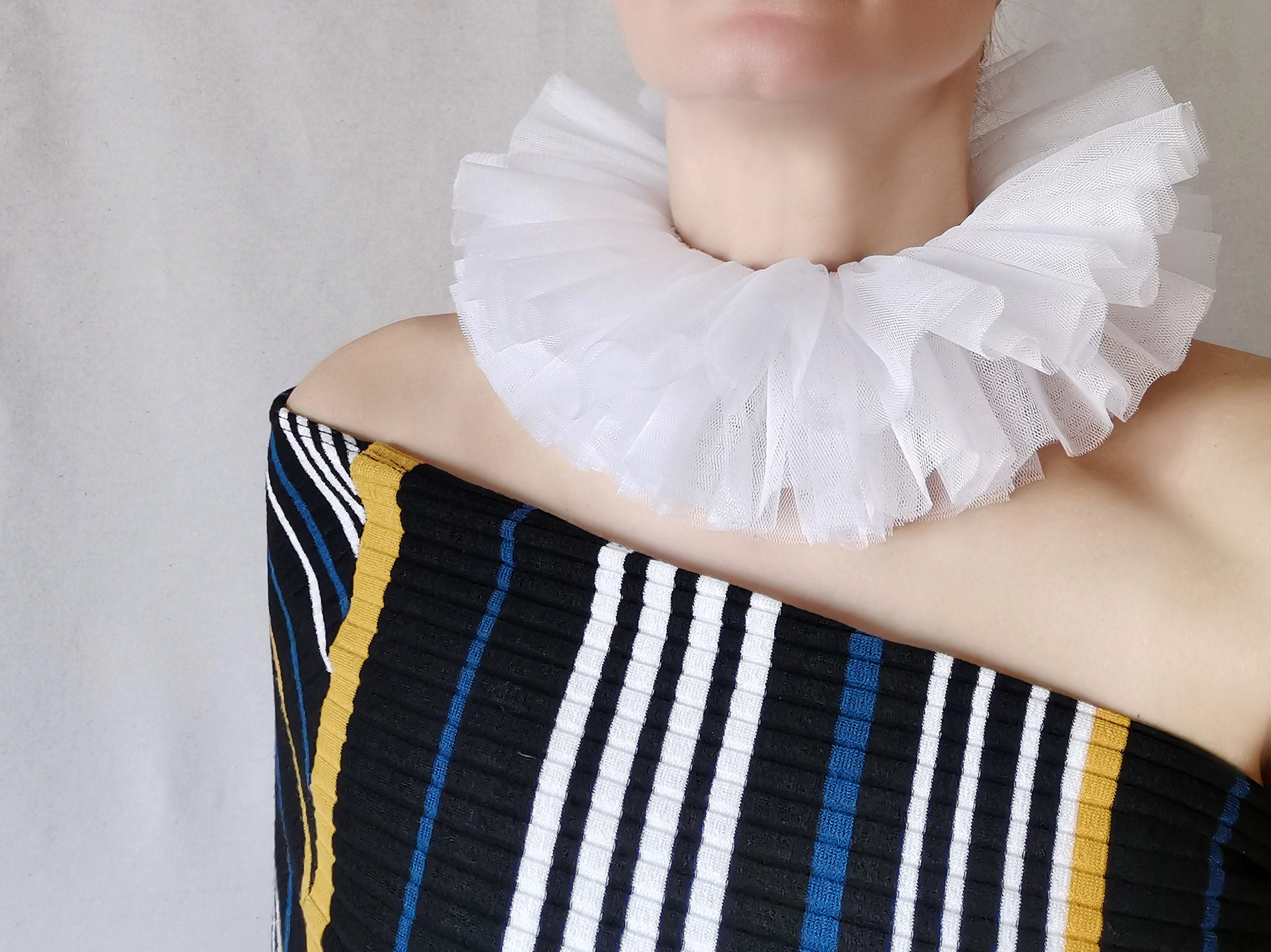 murral Stem tulle collar Collar Neck Ruff in White Tulle murral Stem tulle collar Collar Neck Ruff in White Tulle