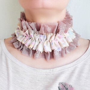Ruffle Lolita Collar Watercolor Neck Ruff Satin and Tulle Frilly Neckpiece Pastel Collar for Photoshoot and Festival Costume Stage Accessory
