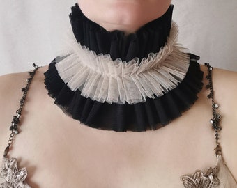 Edwardian Renaissance tulle ruffle collar in ivory beige and black, Circus collar, Clown tulle collar, Neck ruff Women collar neck accessory