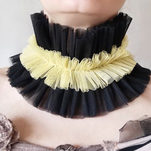 Clown Collar Tulle Ruffle Neck Ruff in Black and Yellow Jester Collar Elizabethan Costume Circus Party Neckpiece Festival Choker Harlequin