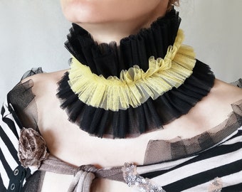 Two colors clown ruffle collar in black and yellow, Tudor costume collar, Neck ruff, High neck collar, Harlequin party, Elizabethan collar