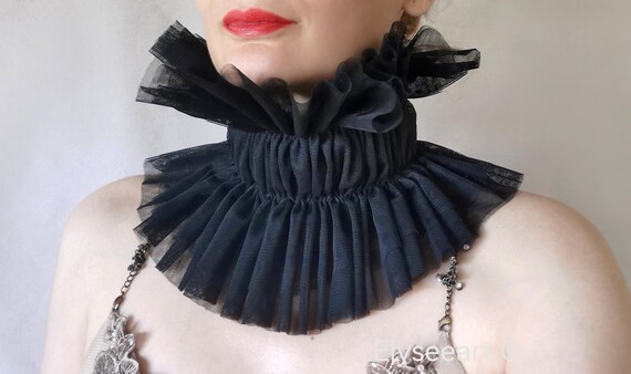 Renaissance queen high neck tulle collar in black, Shakespeare ruffled wide layered collar, Harlequin ruff, Theater character neck cover