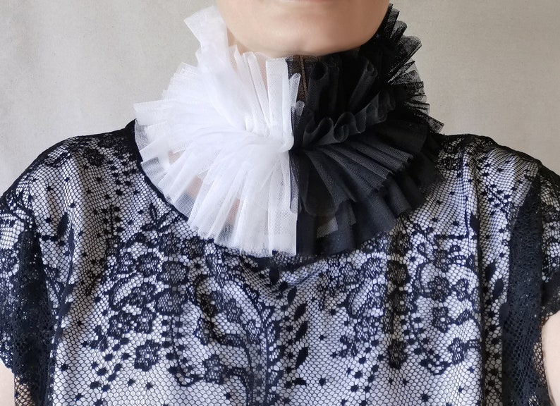 Circus Ruffle Collar in Black and White Tulle Ruff Clown Show Collar ...