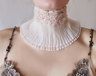 Victorian Bride Collar in Ecru Beige Roses Neckpiece Vintage Wedding Cosplay Bridesmaid Gift Bridal Shower Collar Edwardian Belle Epoque