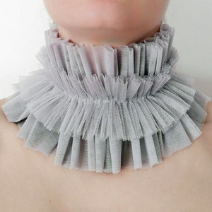 Clown gray ruffle tulle collar, Elizabethan ruff collar, Renaissance queen collar, Layered frilly tulle collar, High neck circus collar