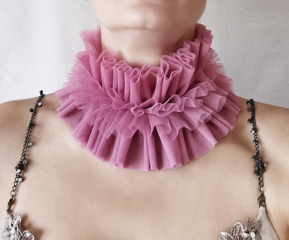 Vintage pink tulle clown ruffle collar in layers, Unique costume neck ruff, Cosplay harlequin ruff collar, Photo shoot tulle wide collar