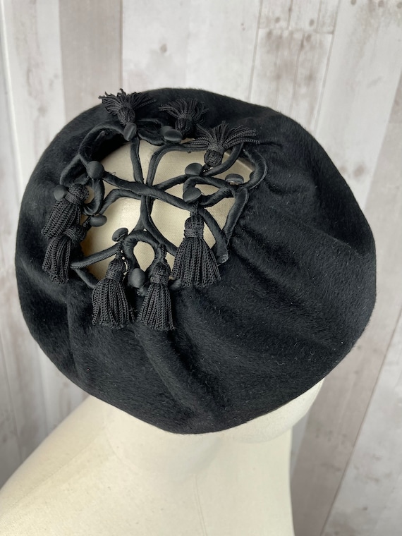 Antique Hat~HATTIE CARNEGIE Black Felt Pillbox Be… - image 2