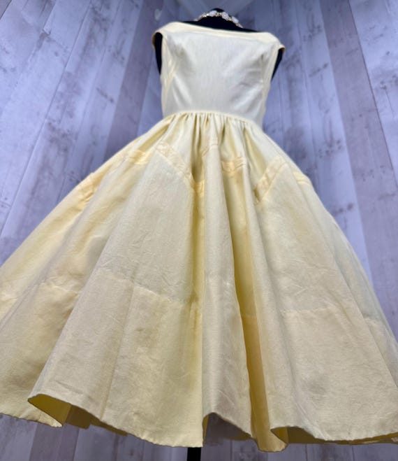 Dressever Women's Vintage A-Line Pleated Midi Skirt - Printed Yellow Flared Skirt, High Waist, X-Small, 95% Cotton
