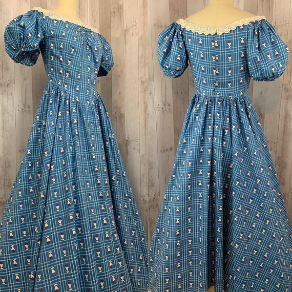 1930s Vintage Blue Cotton Novelty Print Floral Ali