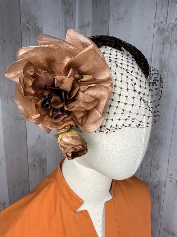Late 1950s Brown Felt Cocktail Skullcap with Velvet Trim & Veil 1950s Vintage Black Cocktail Evening Skullcap Hat by Ruth  main image 2