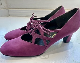 NOS Vintage Shoes 1960s Deep Purple MOD Micro-Suede Heels 9.5" Length - Labeled 6A Never Worn