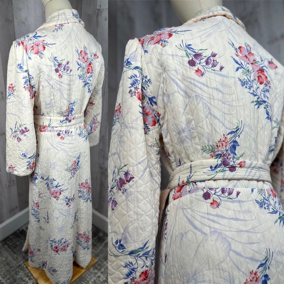 1940s Antique Quilted Dressing  Gown / Robe / Pei… - image 3