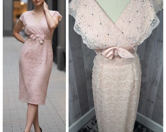 1950s Vintage Party DRESS~Pink Layered Lace w/Rhinestones 36x27 Small
