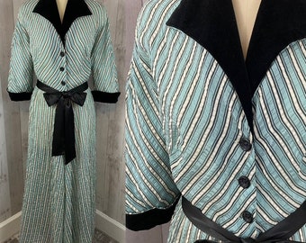 1930s Antique Hollywood Glam Dressing Gown Turquoise Blue Black Velvet Robe ~S/M