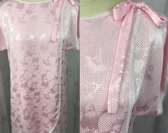 1980s Dior Vintage NEGLIGEE LINGERIE~Pale Pink Babydoll Nightgown w/Ruffled Lace Trim Neckline 36 Bust