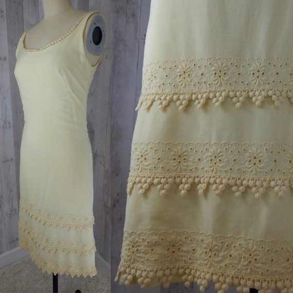 JONATHAN LOGAN 1960s Vintage Mini Dress Pale Yell… - image 1