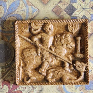 Puppenhaus Miniatur Georg und der Drache Flachrelief