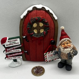 Dollhouse Christmas set