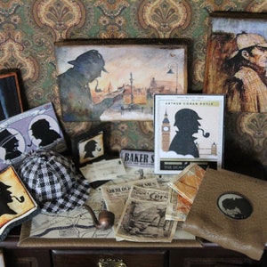 Dollhouse miniature  SHERLOCK HOLMES  paintings