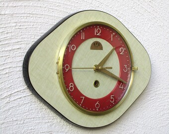 1950s Vintage Beige and Red Formica FFR Wall Clock - Funky French Atomic Shape - Perfect Working Condition - Mid Century Diamond -