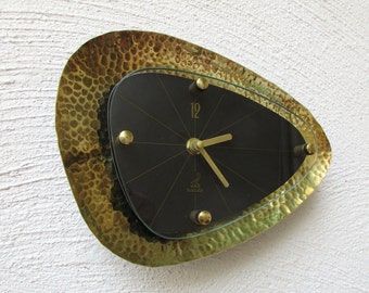 Quintessential 1950s-60s BLACK Atomic JAZ Clock- Vintage French Wall Clock - Funky Atomic Shape - Hammered Metal Details - RARE