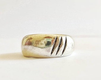 Cat silver ring, silver ring with a scratch, Cat lovers ring