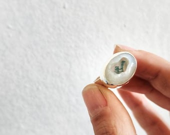 Silver, glossy ring with raw white agate, open ring with raw stone