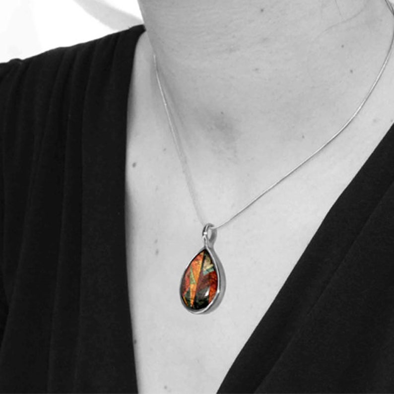ENTRECHAT Metal Drop Pendant M023