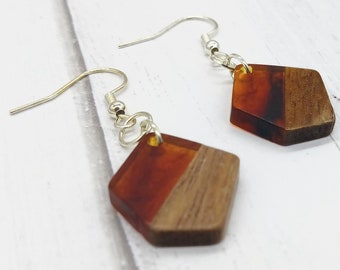 Wood Grain and Brown Resin Modern Dangle Earrings for Women/ Fall Fashion Trend Earrings/ BoHo Style A Symmetrical Shape