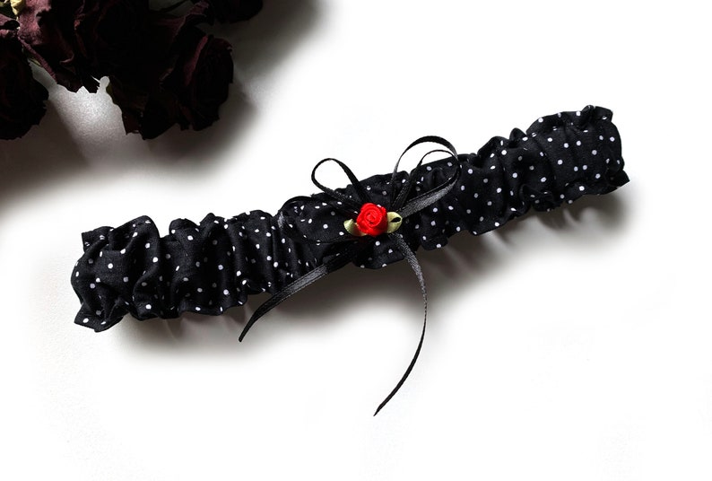 Garter dots black rose image 2