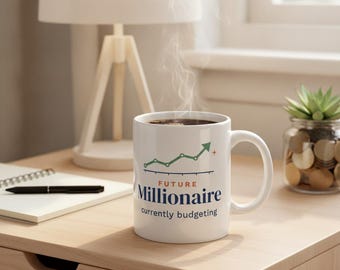 Taza "Futuro millonario: presupuesto actual", taza de café divertida con diseño de presupuesto, regalo para ahorrar dinero, regalo de finanzas personales, taza de cerámica de 325 ml.