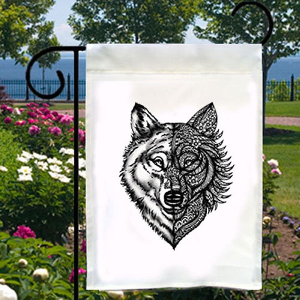 Wolf Yard Art Etsy