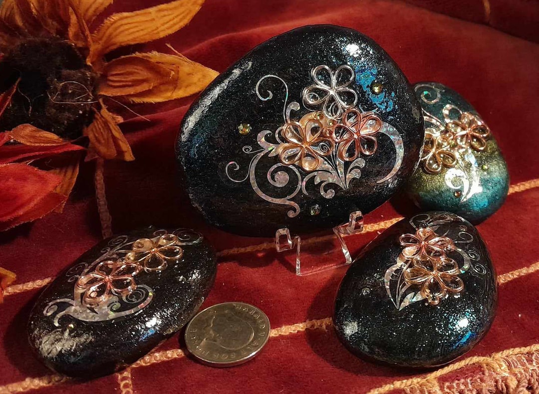 Set of 4 Mixed Media Floral Spectral Rocks Set Paperweight Desk Decor ...