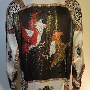 Camisa de seda de inspiracion italiana de los anos 90 con gallos de pelea multicolor seda metalizada vestido estilo barroco talla M Etsy Mexico