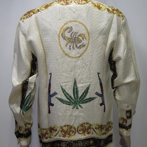 Camisa de hoja de cannabis estilo barroco vintage de los años 90 de seda blanca/dorada, 100 % seda metalizada, estilo inspirado en el escorpión de marihuana, talla M, L