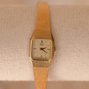 ⭐️（美品）【SEIKO】セイコー レディース腕時計 ゴールドカラー ヴィンテージ Vintage seiko women - Etsy 日本