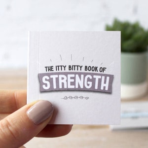 Itty Bitty Book of Strength, Mini Inspirational Quote Gift Set